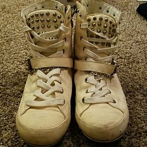 Sam Edelman size 9.5 white studded high tops