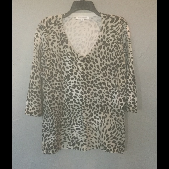 3/4 sleeve sweater - Picture 1 of 3
