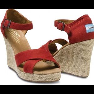 NWOT TOMS Canvas Strappy Wedges