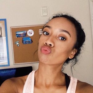 Meet your Posher, Kealani