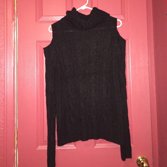 Xhilaration Knit Black Cold Shoulder
