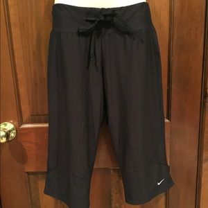Nike Performance Capri