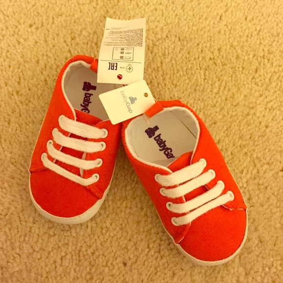 Gap red crib shoes