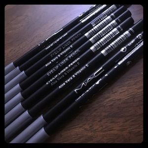 MAC eye/lip liner