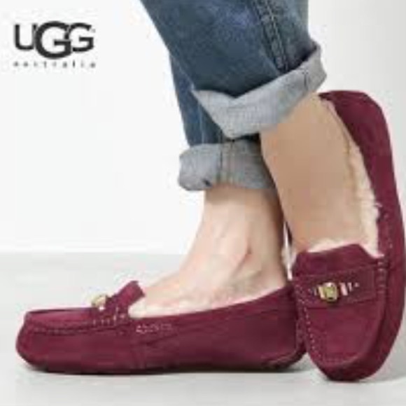 UGG Shoes - UGG Ansley Chunky Slippers Size 7