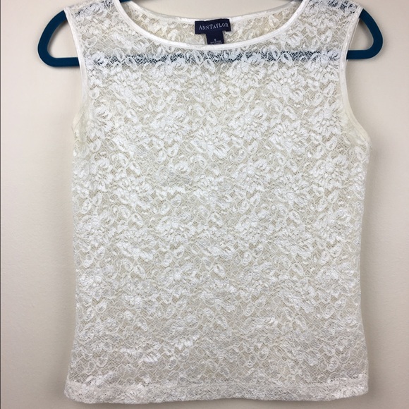 ✨ Ann Taylor Lace Overlay Top✨ - Picture 1 of 5