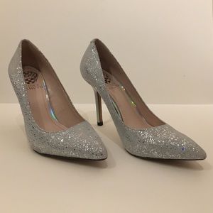 Vince Camuto - 6.5 - holographic speckled suede
