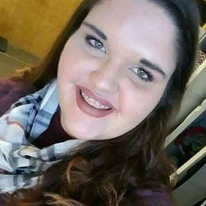 Meet your Posher, Kaleigh