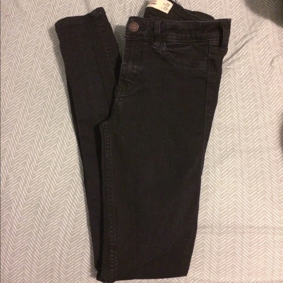 Black skinny jeans
