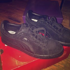 Puma Sneakers
