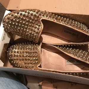 Steve Madden Spiked flats
