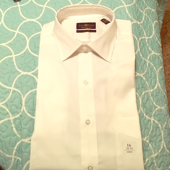 Men's white collar/button up dress shirt