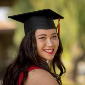 Meet your Posher, Danielle