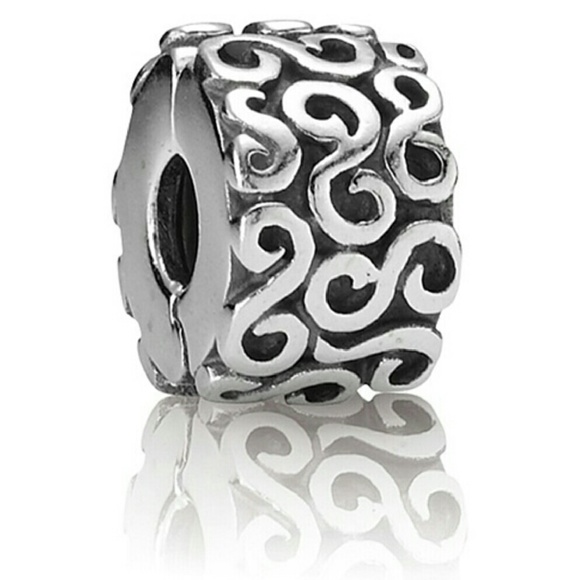 Pandora Clip