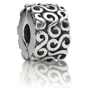 Pandora Clip