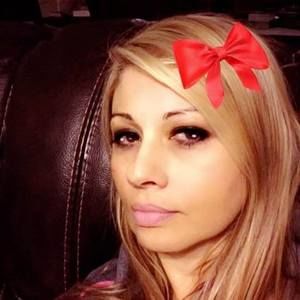 Meet your Posher, Ela