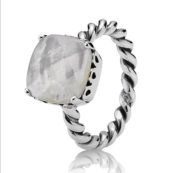 Mother of Pearl Pandora Ring