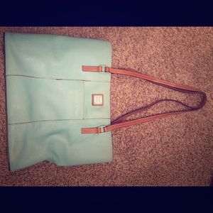 Dooney & Bourke purse
