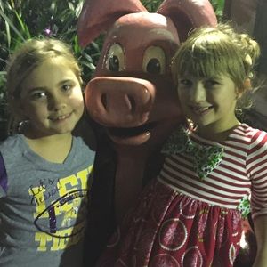 Meet your Posher, Pamela