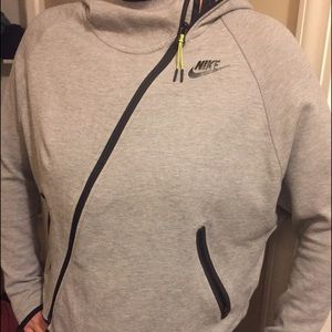 Nike Cropped Hoodie Size L