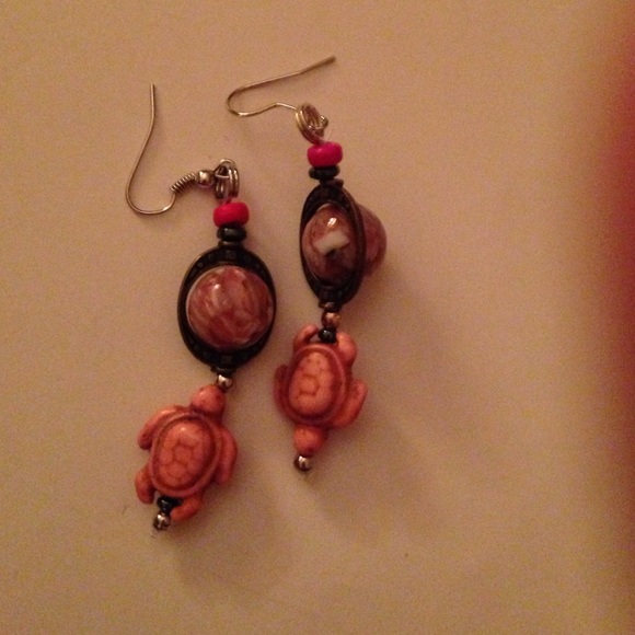 Dangle earrings