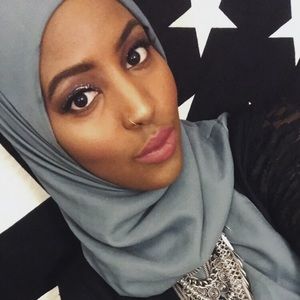 Meet your Posher, Amal