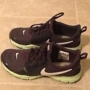 Nike like new running shoes