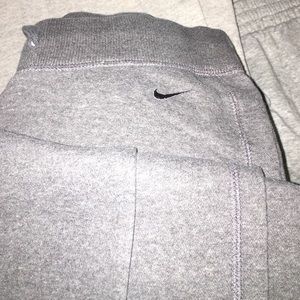 nike womens sweatpants worn 2-3 times