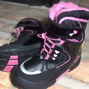 SOLD🎈🎈Skechers Thinsulate Girls Snow boots