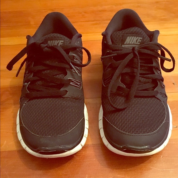 Nike Shoes - Nike Free 5.0