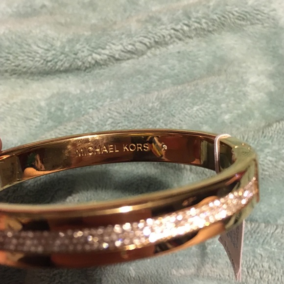 Gold Michael Kors bracelet - Picture 2 of 5