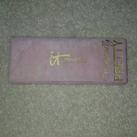 Authentic itCosmetics Naturally Pretty palette