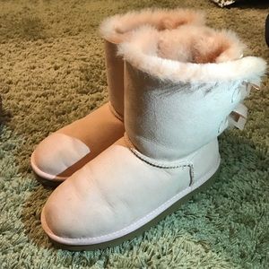 Light pink ugg boot