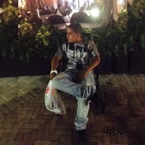 Meet your Posher, Carlos