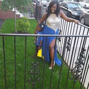 Meet your Posher, Aisha