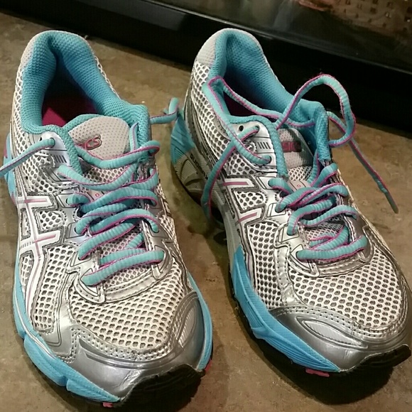 Asics Other - Asics Girls Size 2.5 GT-2170  C202Q ATHLETIC SHOES