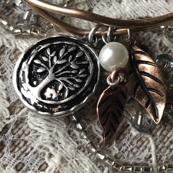 Tree of Life Charm Bangle - Picture 2 of 4