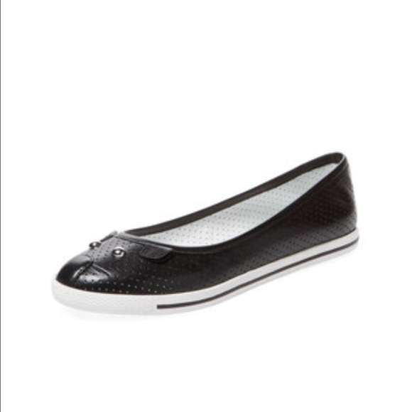 Marc Jacobs perforated leather ballet flats