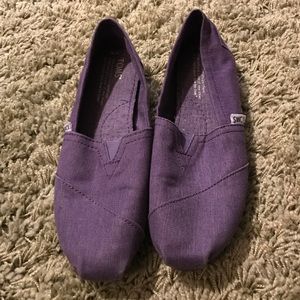 Purple toms
