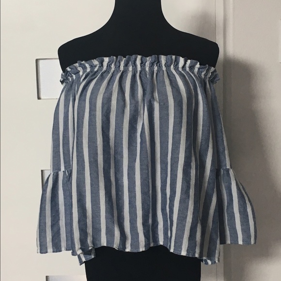 Over the shoulder top