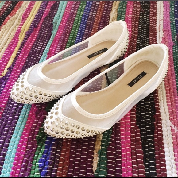 Shoes - Studded flats