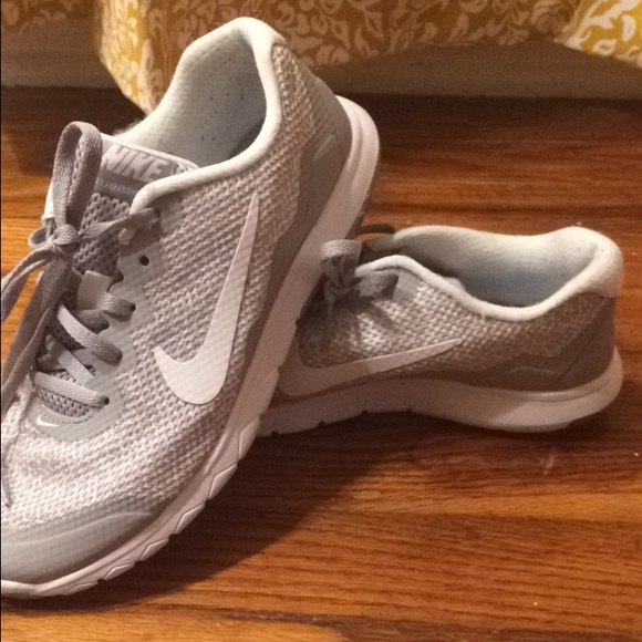 Nike Flex Experience 4 Sneakers