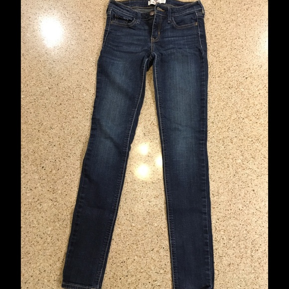 Hollister skinny jeans - size 00