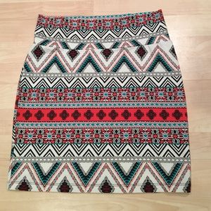 Patterned stretch skirt. New without tags!
