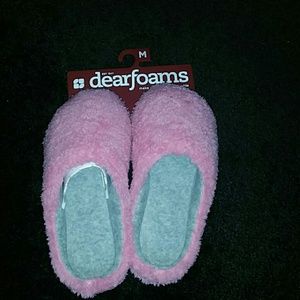 Brand new Dearform slippers