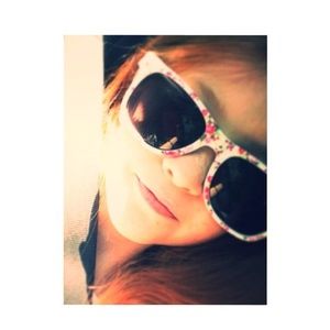 Meet your Posher, Marissa