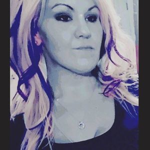 Meet your Posher, Christiane