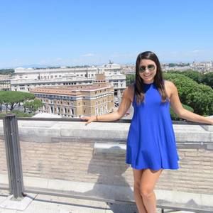 Meet your Posher, Jeannette