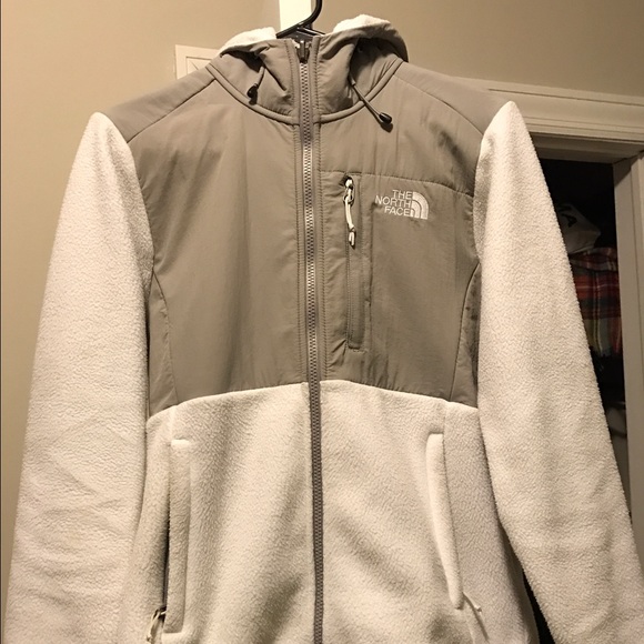 REDUCED: White hooded North Face Denali Jacket