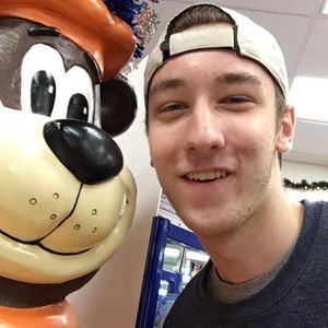 Meet your Posher, Elijah